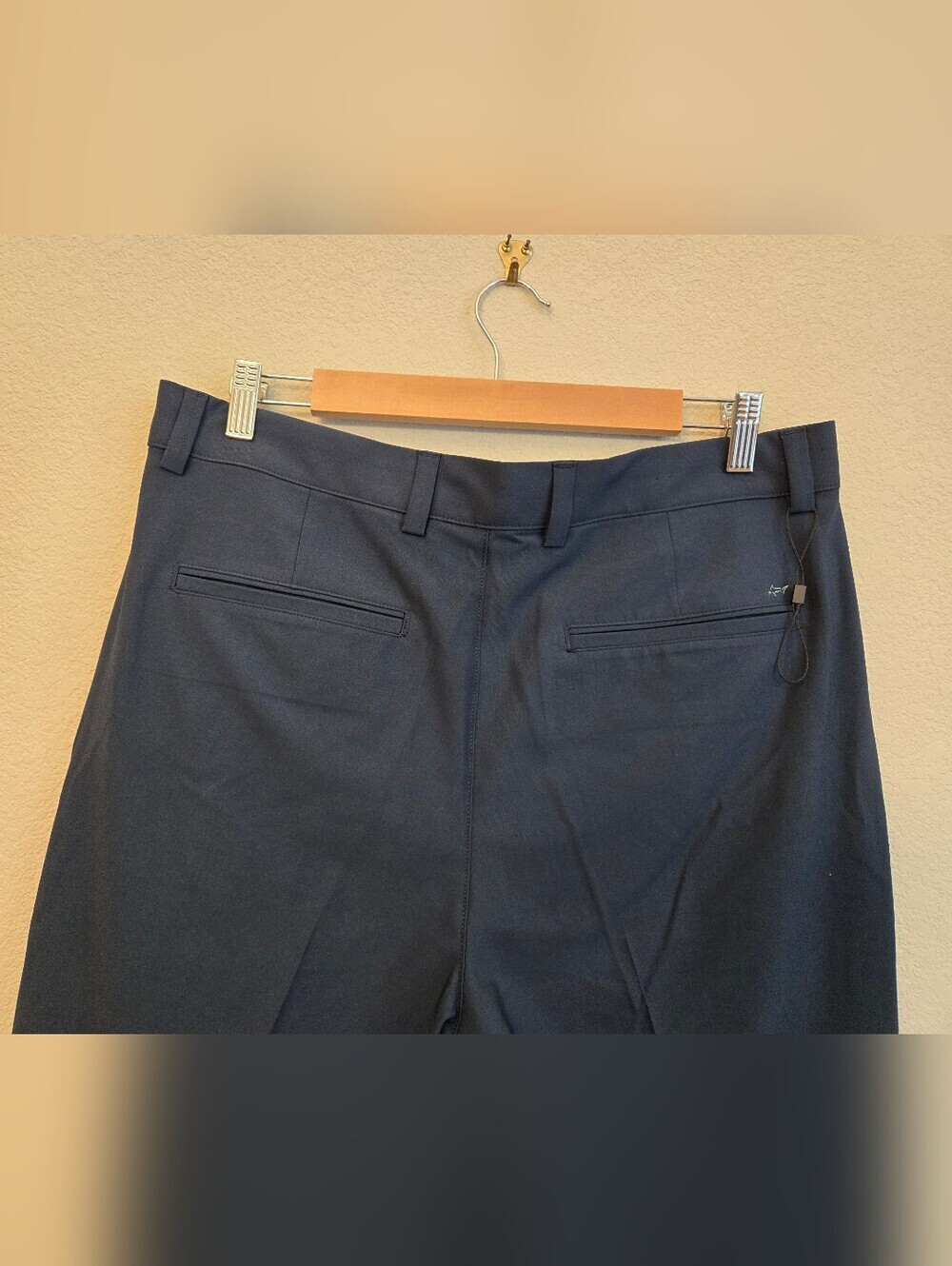 Greg Norman Men's Performance Shorts Sz 34 Stretch Comfort Golf Tennis Walking - Picture 6 of 12